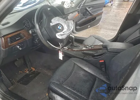 2011 BMW 328 Xi z USA, uszkodzony, nr VIN WBAPK7C50BA464067